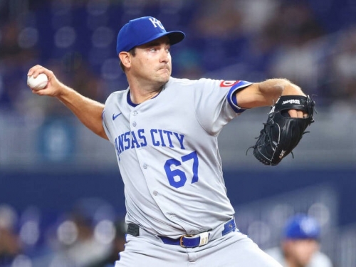 MLB》不只看上國聯全壘打王！ 小熊還想買皇家明星先發
