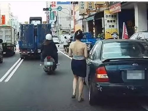 「併排停車」想檢舉？露背女車主現身 他打消念頭：原諒是美德