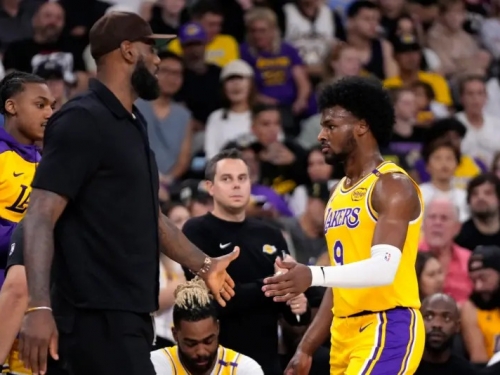 NBA》Bronny James被吹判一級惡意犯規引爭議「詹皇」第一時間上場關切