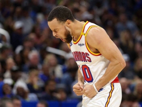 NBA》萌神降臨！柯瑞12顆三分球、狂飆56分 勇士逆轉魔術奪5連勝