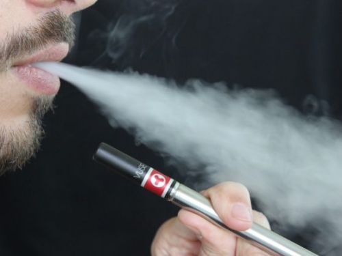 讓年輕人遠離電子煙，紐約成為第一個禁售調味電子煙的城市