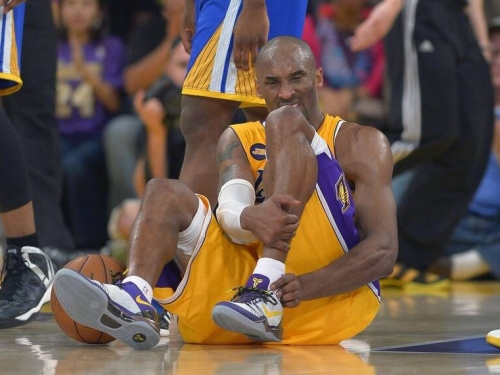 NBA》布萊恩跟腱撕裂實著球鞋 天價2100萬成交