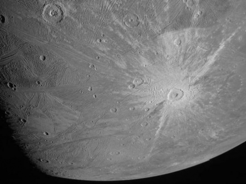 太陽系內最大衛星，木衛三首度檢測到水蒸氣證據