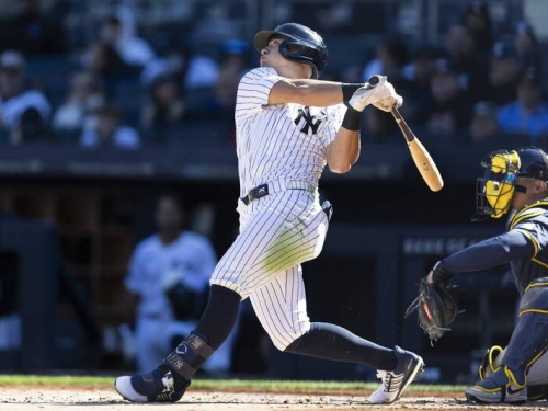 MLB》洋基瘋狂煙火秀寫史上第一隊 主播透露新球棒底下的秘密