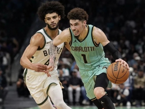 NBA》希臘怪物大三元白做工 小鮑爾致命兩罰逆轉公鹿