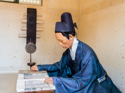 《明日歌》勸珍惜光陰 作者考中狀元卻擺爛 考績過不了關