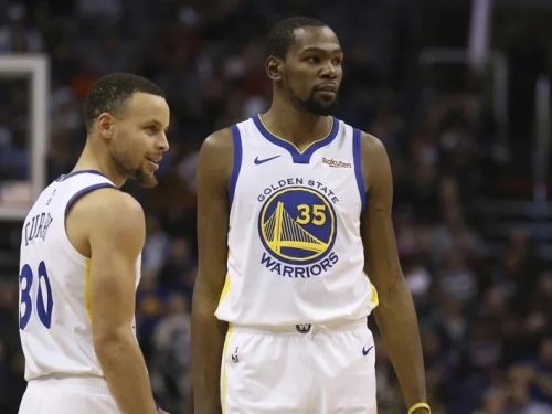 NBA》勇士迷質疑當年表現 KD回嗆：我拿FMVP傷到你們了？