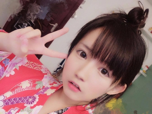 超萌童顏巨乳Coser「鯊魚SAME」　外表看似小孩讓人充滿罪惡感
