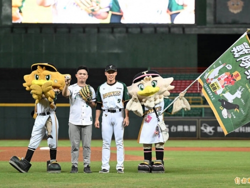 中職》「聽到韌帶沒有斷就好了」 王柏融32歲生日未先發的理由曝光
