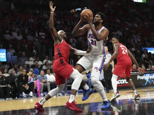 NBA》季前被視為爭冠熱門的七六人遭熱火大逆轉 近10戰慘吞9敗