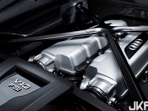同門「超跑」生死激鬥，全新第二代Audi R8 V10「以下犯上」Audi R8 V10 Plus！（內附影片）