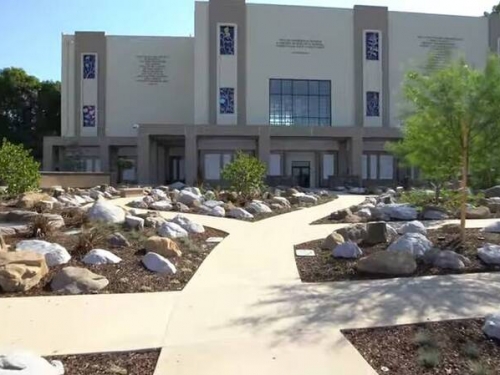 喪禮上開棺發現陌生人 家屬崩潰心臟病發