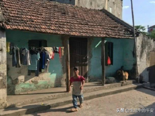 “矮人”家族一家人身高1米左右，生活艱辛每天只吃一頓飯