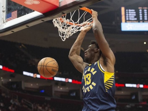 NBA》打5分鐘報銷被交易又慘遭釋出！24歲前勇士榜眼2年約回溜馬