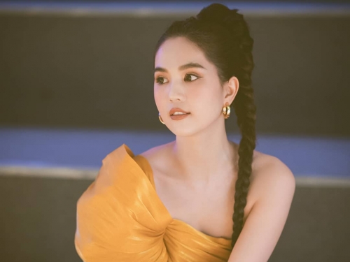 國寶級神乳「越南昆淩」登坎城紅毯「木瓜奶渾圓蹦出」　側翼開高衩到大腿辣翻　