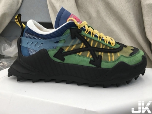 搶先看！Virgil Abloh曝光Off-White 最新跑鞋 ODSY-1000或將成為下一雙「Dad Shoes」風潮！