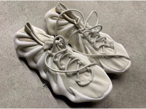 Yeezy 的全新世代？肯爺最新鞋履「adidas Yeezy 450」正式發售日公布　你敢上腳嗎？