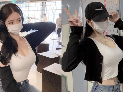 戴耳機的辣妹「胸前畫面好飽滿」，性感挺胸「形狀好凸出」！