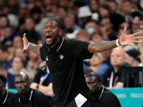 奧運男籃》南蘇丹不敵塞爾維亞驚奇之旅告終 主帥Ivey賽後痛批裁判:下半場只有1次罰球?