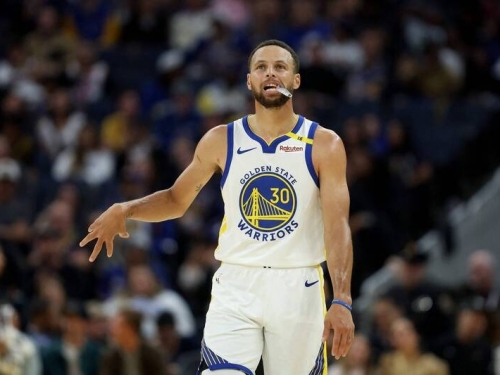 NBA》11年來首度超越詹皇！柯瑞新賽季可賺50億 榮登收入最高球員