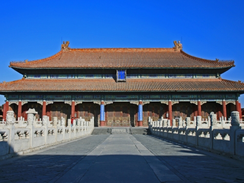 古代多木製建築怎防火？掛一物趕火神好害羞