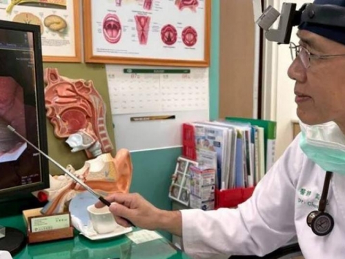 喉嚨有異物「以為感冒卡痰」　男就醫從鼻腔夾出4cm水蛭
