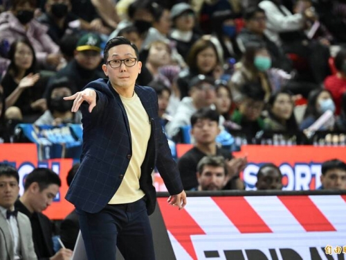 土洋教頭失衡》吳永仁初掌富邦兵符考驗多 洪志善緩頰：需要時間