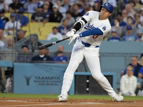 MLB》愛犬剛開完球！ 大谷翔平怪力「撈」出第42轟