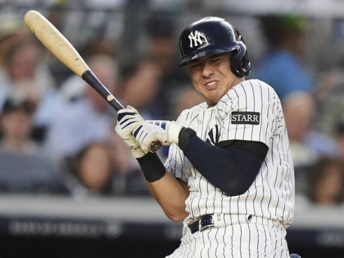 MLB》洋基游擊新星開轟後被紅襪右投觸身球砸傷！ 主帥回報狀況