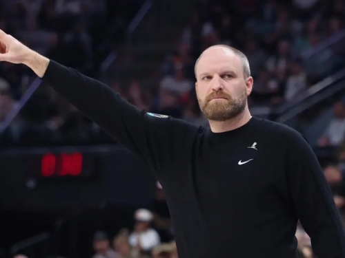 NBA》灰熊8年前也突然開除總教練！詹皇還出面力挺　歷史驚人相似