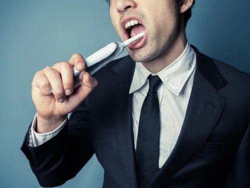老公偷吃被電動牙刷出賣！ 人妻靠時間紀錄成功抓姦