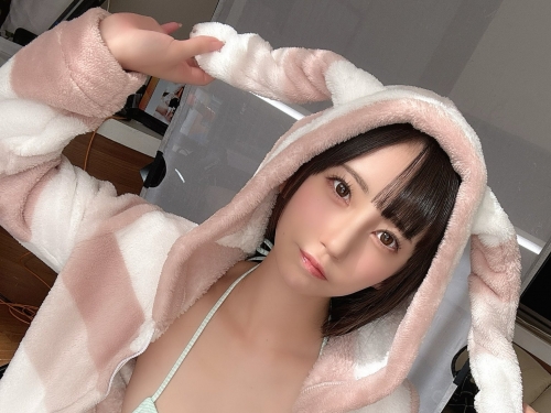 老闆過年出國玩！被迫去照顧他的機車獨生女「七沢みあ」，連老二都要掏出來給她玩