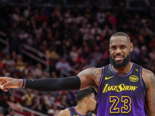 NBA》詹姆斯準大三元白忙一場 湖人不敵火箭終止2連勝