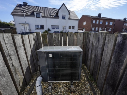 看錯地址釀災！司機把上千公升取暖油灌進地下室 住家秒變毒氣屋