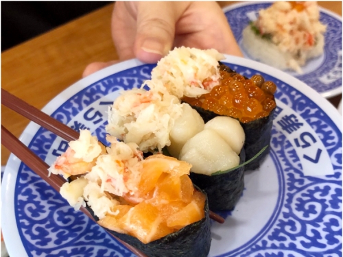 秋天就是要吃蟹！藏壽司最新「松葉蟹祭」滿滿蟹肉、生蝦　入口爆漿滋味根本必吃！