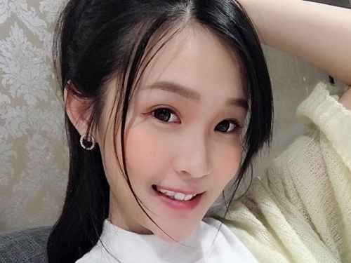 超犯規人妻「Irene」！超豐滿上圍＋纖細腰身：老公看到一定每天累翻了！