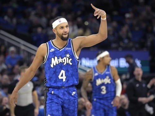 NBA》5年1.505億美元合約 魔術續簽主控薩格斯