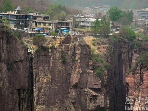 世界上最危險的村莊：河南輝縣郭亮村 敢去嗎