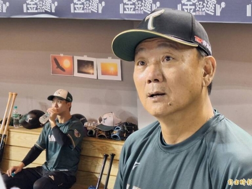 中職》帶太陽到大巨蛋！ 台鋼休息室多了三張「照」片