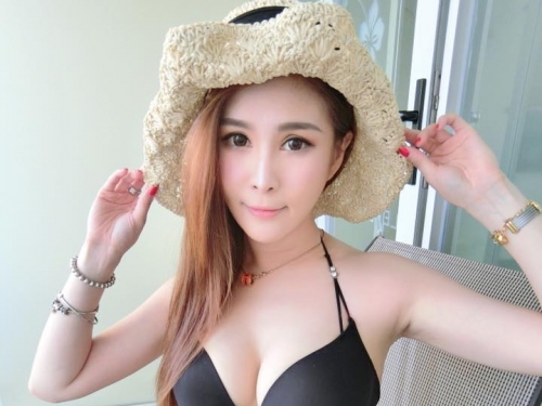 「讓你曉得什麼叫事業線」巨乳正妹霸氣烙狠話！鏡頭前展示囂張乳量！