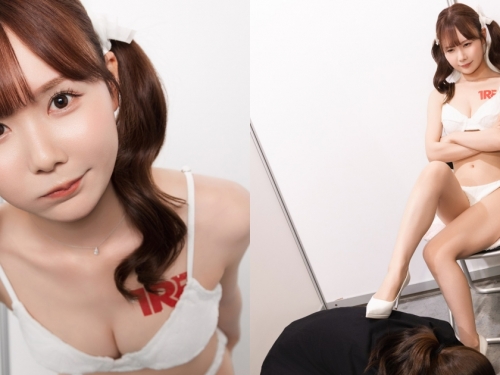 好想被踩！最猛女牛仔「miru」小房間裡馴服粉絲，美乳美腿貼緊緊