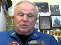 NASA前顧問爆料：月球照片的UFO圖像通通都被掩蓋後才公布!