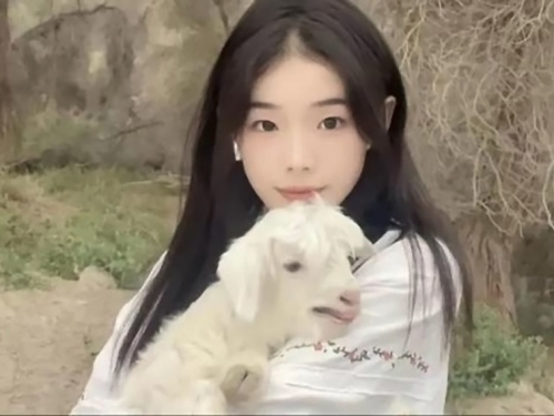 牧羊女擁清純初戀臉 8分鐘竟能宰一隻羊 引百萬人朝聖