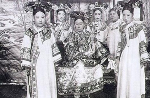 古代宮女都很漂亮，為何到清朝變得其丑無比？