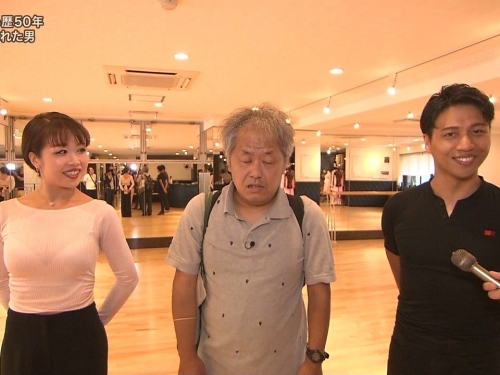 單身50年！暴牙禿頭母胎處男「第一次感受到奶子」　發自內心燦笑那畫面又美又哀傷