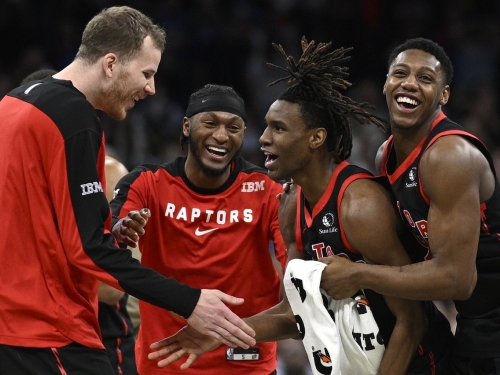 NBA／取名向喬丹、布萊恩致敬 暴龍菜鳥華特準絕殺魔術