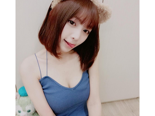 【好In日報】鄉民推爆！RC女主播超「胸」超可愛！ 甜美臉蛋小露酥胸好誘人啊...