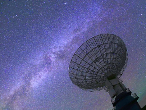 天文學家發現最大星系 長度比銀河系大百倍