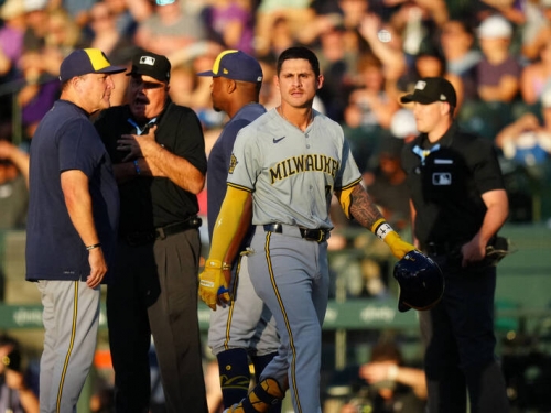MLB》偏離三呎線？釀酒人跑者閃過觸殺卻出局 教頭抗議遭趕出場