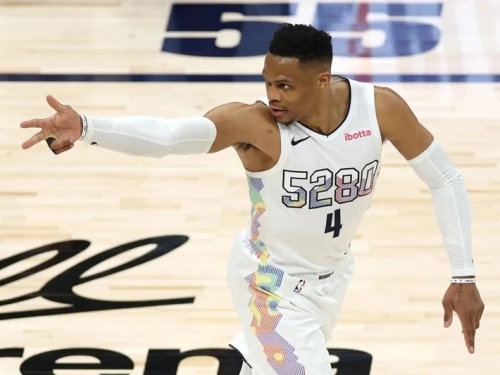 NBA》金塊衛少曝享受比賽方式與眾不同 生涯第17年仍很開心